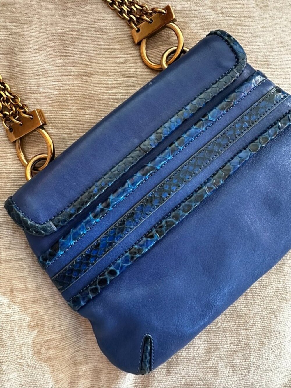 CHLOE | Extremely Rare Chloé Snakeskin Triple Chain Crossbody Bag in Royal Blue - Picture 3 of 13